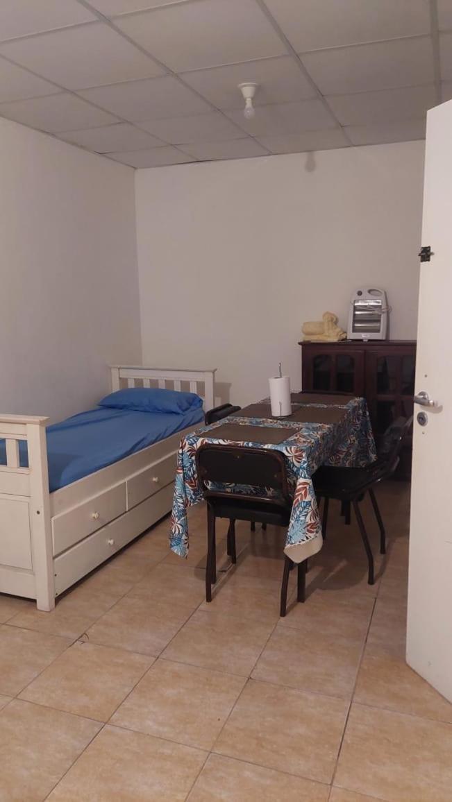 Hermoso Departamento De 1 Dorm, Con Estacionamiento Mediano * Resistencia